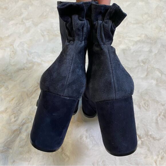 Arturo Chiang Rakel Block Heel Zip Ankle Bootie Women’s 9.5 Gathered Heel Boot - Picture 9 of 15